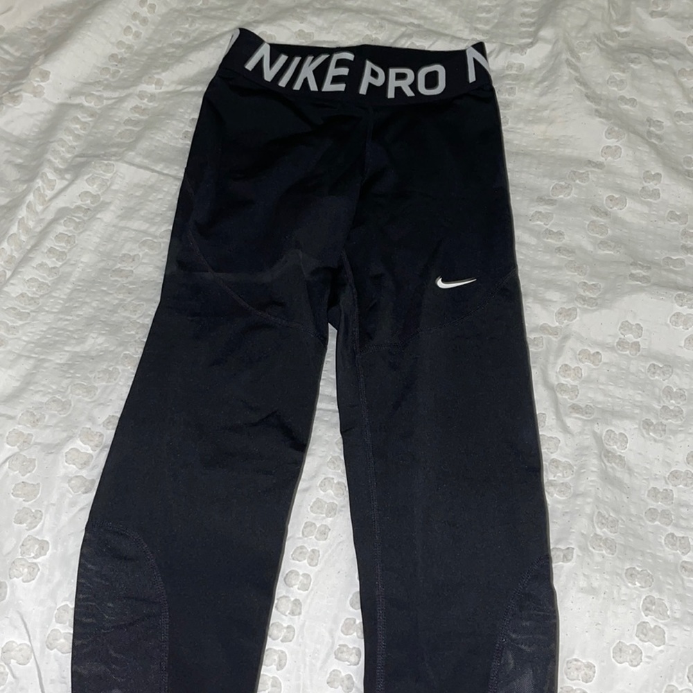 Nike Pro Women’s Leggings